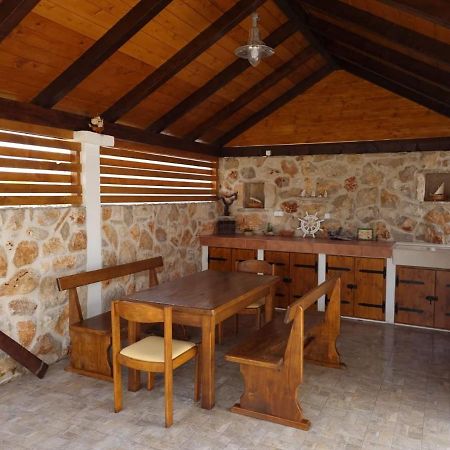 Kuca Za Odmor Dijana Villa Gornje Selo Exteriör bild