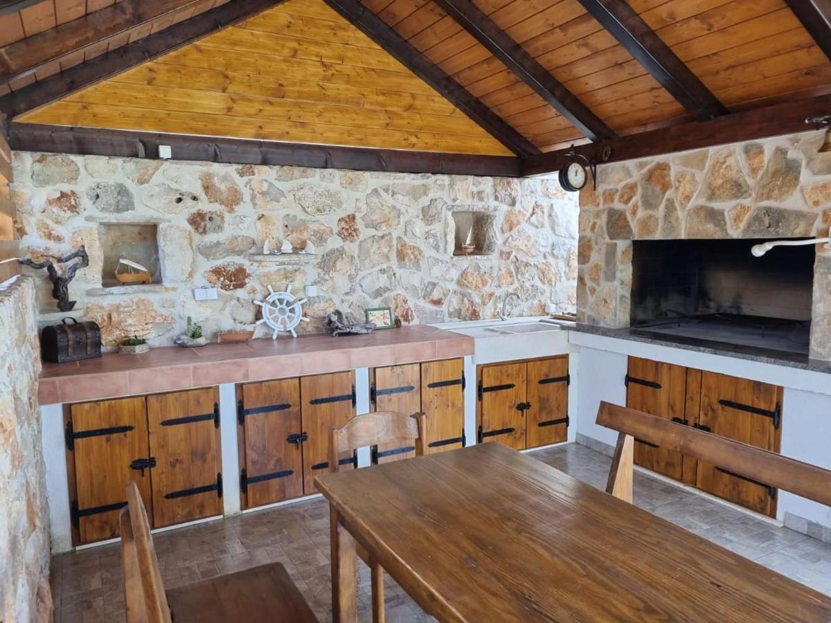 Kuca Za Odmor Dijana Villa Gornje Selo Exteriör bild