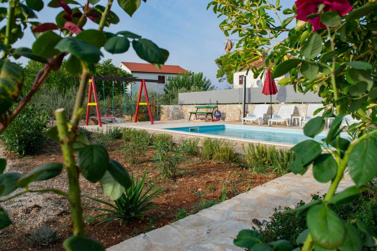 Kuca Za Odmor Dijana Villa Gornje Selo Exteriör bild