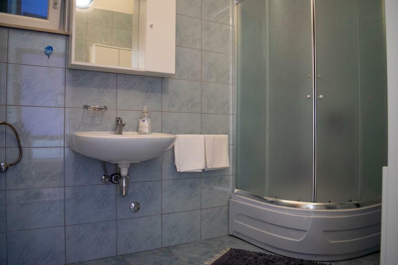 Kuca Za Odmor Dijana Villa Gornje Selo Exteriör bild